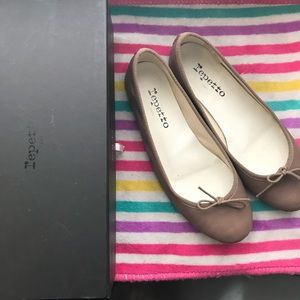 Repetto Flat